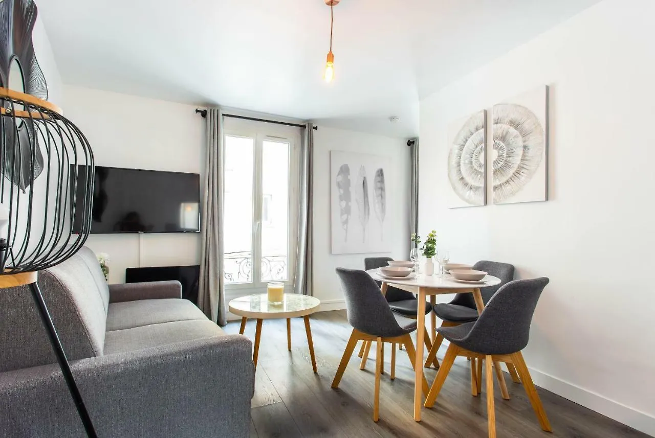 Apartment Cmg Montmartre/ Trois Freres Paris